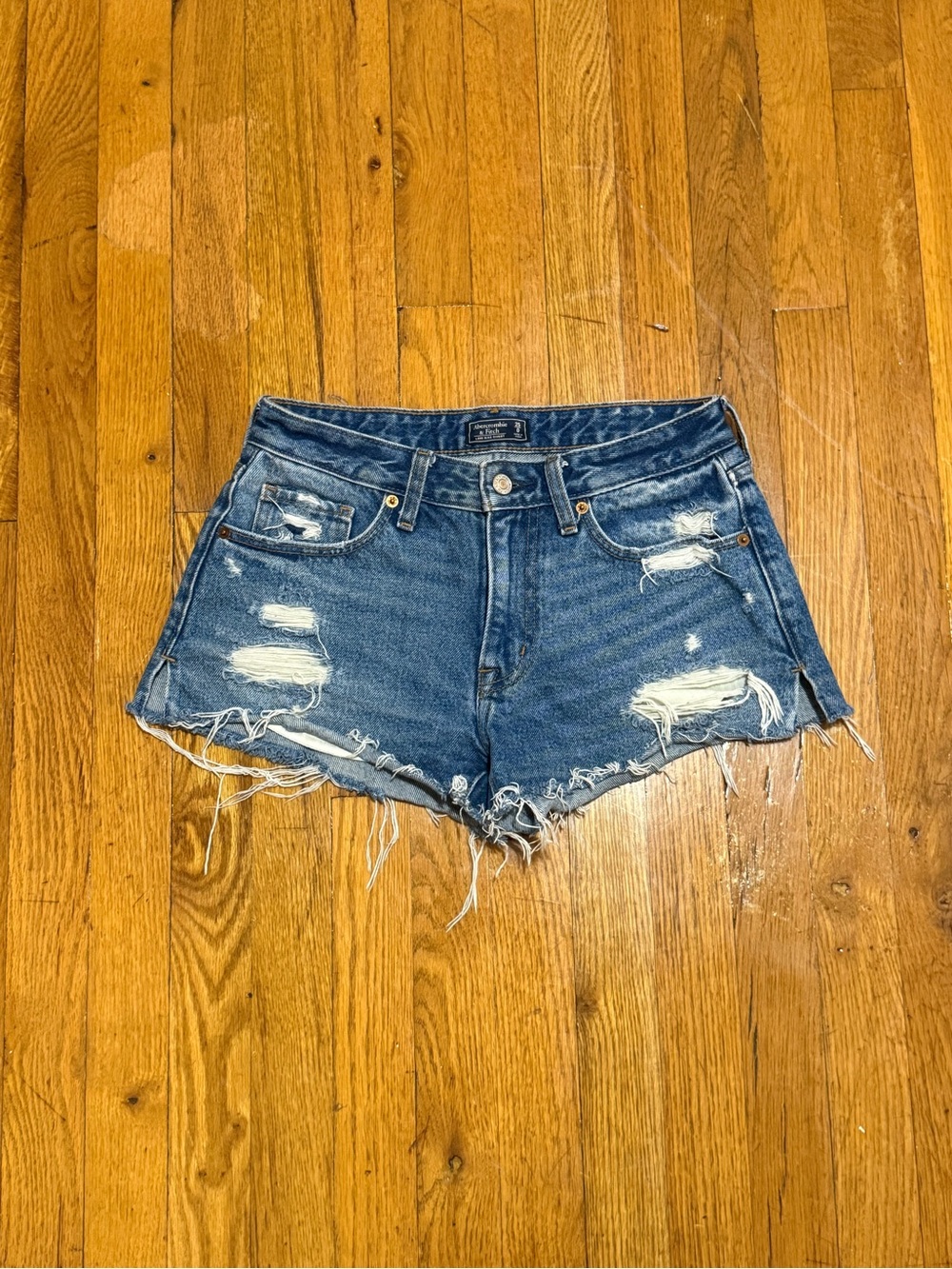 Abercrombie & Fitch mid-ride distressed shorts